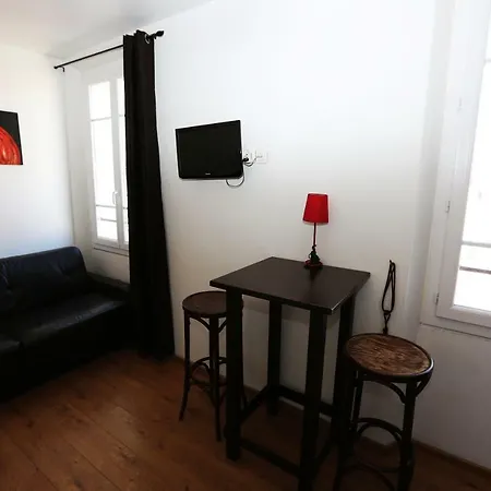 Studio Carre D'or Apartment *